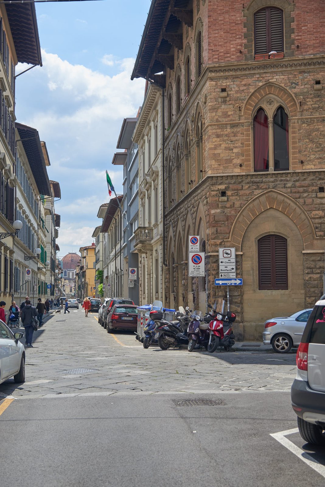 Via Santa Reparata con sus palacios históricos